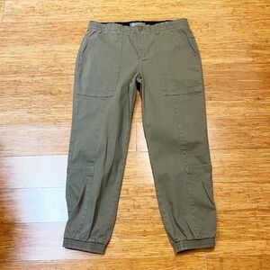 Democracy "Ab"Solution gray Cargo High-Rise Ankle Jogger Pants. Size 10